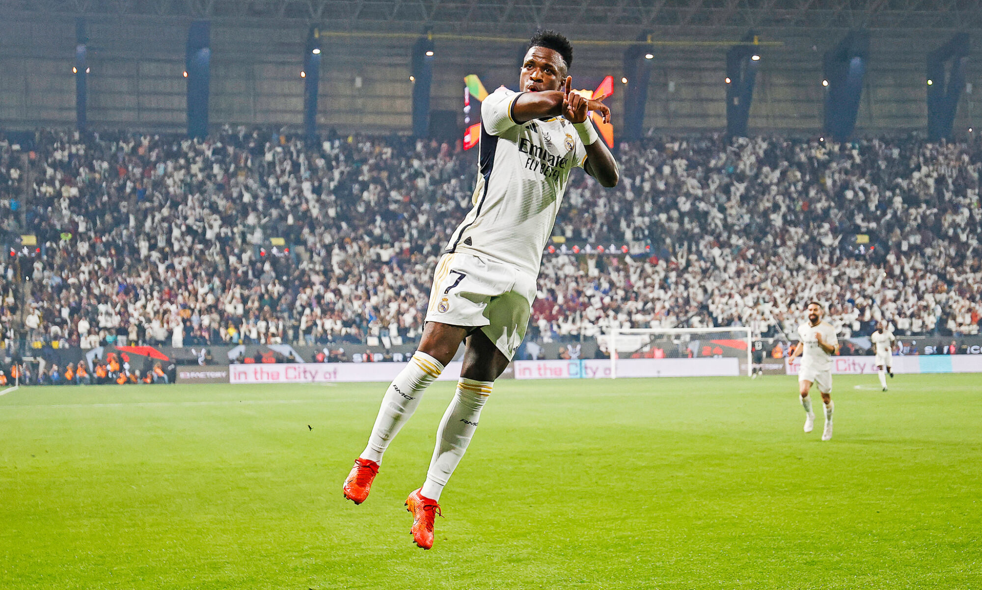 Real Madrid : Vinicius Junior réagit à une offre impressionnante